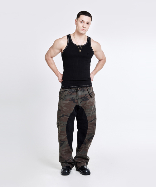 51%(フィフティーワンパーセント)の「Lining cargo pants - camo black(デニムパンツ・メンズ・その他・L/M)」の5枚目の写真