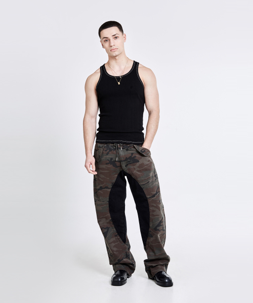 51%(フィフティーワンパーセント)の「Lining cargo pants - camo black(デニムパンツ・メンズ・その他・L/M)」の6枚目の写真