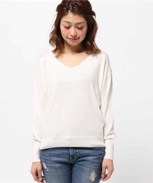 BLONDY ReLISH（ブロンディリリッシュ）の「Vネックカシミヤニット（ニット/セーター・レディース・ピンク/オフホワイト/ブルー/グレー・FREE）」の6枚目の写真