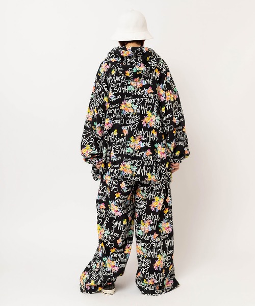 RNA（アールエヌエー）の「J2182 カオスラブフラワージャケット（ブルゾン・レディース・ホワイト/ブラック・MEDIUM）」の15枚目の写真