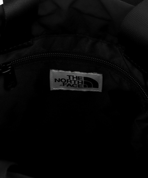 THE NORTH FACE(ザノースフェイス)の「【韓国限定・日本未入荷】THE NORTH FACE LINDEN MESH BUCKET BAG MINI / ノースフェイス リンデンメッシュ バケットバッグ ミニ 2WAY(ショルダーバッグ・メンズ・ブラック/クリーム・FREE)」の6枚目の写真