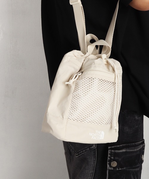 THE NORTH FACE(ザノースフェイス)の「【韓国限定・日本未入荷】THE NORTH FACE LINDEN MESH BUCKET BAG MINI / ノースフェイス リンデンメッシュ バケットバッグ ミニ 2WAY(ショルダーバッグ・メンズ・ブラック/クリーム・FREE)」の17枚目の写真