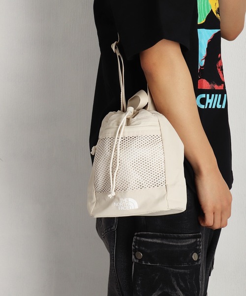 THE NORTH FACE(ザノースフェイス)の「【韓国限定・日本未入荷】THE NORTH FACE LINDEN MESH BUCKET BAG MINI / ノースフェイス リンデンメッシュ バケットバッグ ミニ 2WAY(ショルダーバッグ・メンズ・ブラック/クリーム・FREE)」の16枚目の写真