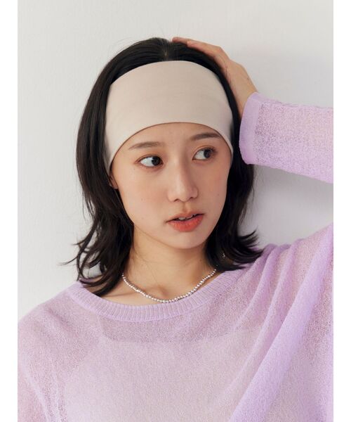 Ungrid（アングリッド）の「ベーシックワイドヘアバンド（ヘアバンド・レディース・ブラック/アイボリー・FREE）」の11枚目の写真