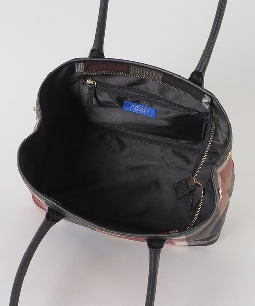 BLUE LABEL CRESTBRIDGE(ブルーレーベルクレストブリッジ)の「クレストブリッジチェックPVCトート(トートバッグ・レディース・レッド/ベージュ系その他・FREE)」の6枚目の写真