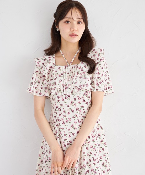 tocco closet（トッコ　クローゼット）の「【ZOZO限定】ネックリボン付きラッフルフリル小花柄ワンピース（ワンピース・レディース・ブラック/オフホワイト・M）」の9枚目の写真