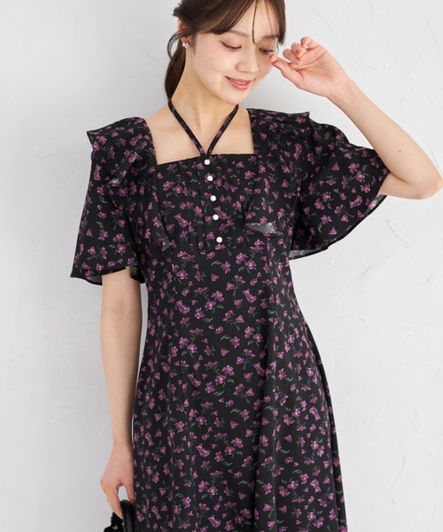 tocco closet（トッコ　クローゼット）の「【ZOZO限定】ネックリボン付きラッフルフリル小花柄ワンピース（ワンピース・レディース・ブラック/オフホワイト・M）」の16枚目の写真
