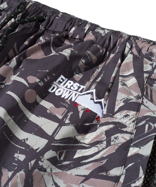FIRST DOWN(ファーストダウン)の「リーフ トラックパンツ(その他パンツ・メンズ・ブラック系その他/グレー系その他・M/XL/L)」の7枚目の写真