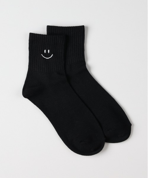 Right-on(ライトオン)の「【BASIC SOCKS】Qスマイル刺繍ソックス (遊び心 / 心地よいフィット / 大人カジュアル / ロングシーズン)(ソックス/靴下・レディース・グリーン/イエロー/オフホワイト/グレー/ブラック・フリー)」の17枚目の写真