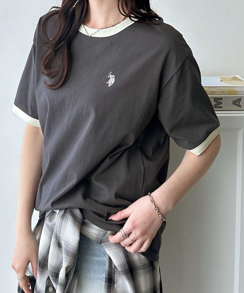 U.S. POLO ASSN.（ユーエスポロアッスン）の「GeeRA別注【U.S. POLO ASSN.】接触冷感配色リンガーオーバーサイズＴシャツ（Tシャツ/カットソー・レディース・オフホワイト/チャコール/ネイビー・MEDIUM/LARGE/X-LARGE）」の16枚目の写真
