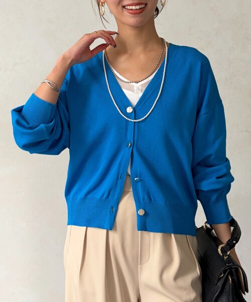 Chez toi（シェトワ）の「ニュアンスボタン長袖ニットカーディガン（カーディガン/ボレロ・レディース・ブラック/ホワイト/ブルー/イエロー・FREE）」の4枚目の写真