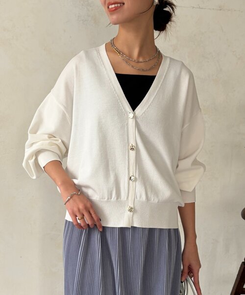 Chez toi（シェトワ）の「ニュアンスボタン長袖ニットカーディガン（カーディガン/ボレロ・レディース・ブラック/ホワイト/ブルー/イエロー・FREE）」の16枚目の写真