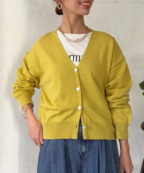 Chez toi（シェトワ）の「ニュアンスボタン長袖ニットカーディガン（カーディガン/ボレロ・レディース・ブラック/ホワイト/ブルー/イエロー・FREE）」の8枚目の写真