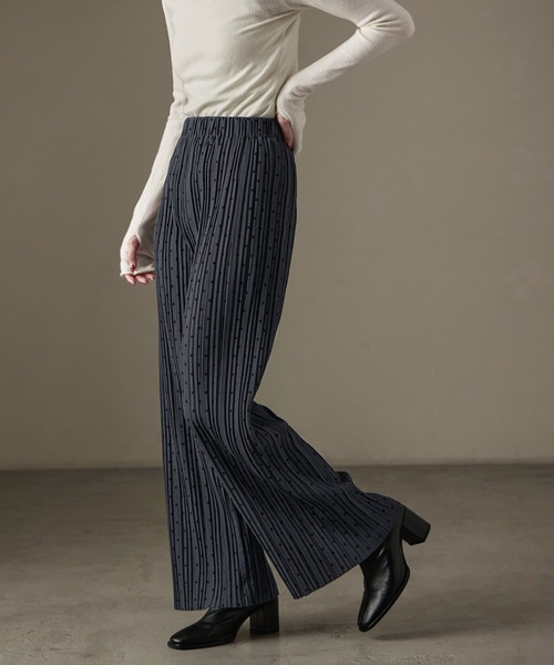 Fashion Letter(ファッションレター)の「ドットプリント プリーツイージーワイドパンツ(その他パンツ・レディース・ブラック/ホワイト/チャコール/ブラウン・L/M)」の13枚目の写真