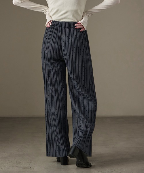 Fashion Letter(ファッションレター)の「ドットプリント プリーツイージーワイドパンツ(その他パンツ・レディース・ブラック/ホワイト/チャコール/ブラウン・L/M)」の15枚目の写真