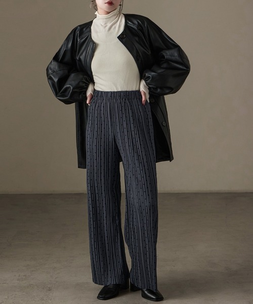 Fashion Letter(ファッションレター)の「ドットプリント プリーツイージーワイドパンツ(その他パンツ・レディース・ブラック/ホワイト/チャコール/ブラウン・L/M)」の16枚目の写真