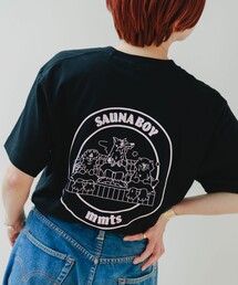 mmts（マミタス）の「【別注】weekly SAUNABOY / サウナＴシャツ 旅行 レイヤード 洗濯可能 主役トップス ライブ サ旅 サ活 猫 サウナボーイ（Tシャツ/カットソー）」