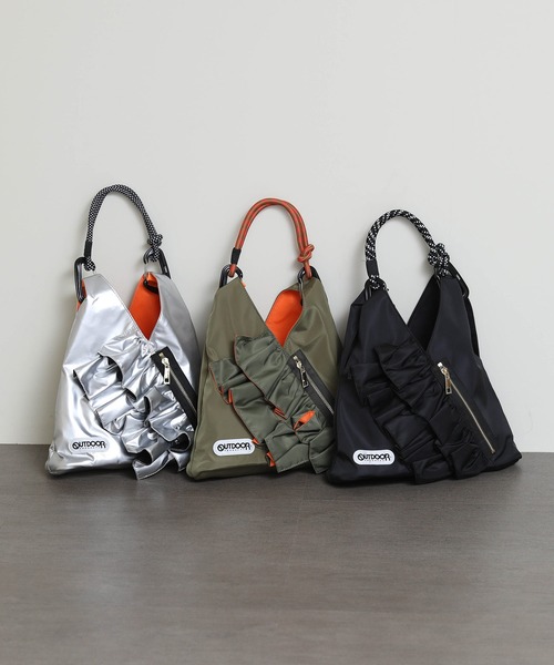 Gready Brilliant（グレディブリリアン）の「トライアングルミニバッグ（ショルダーバッグ・レディース・シルバー/ブラック/カーキ・FREE）」の10枚目の写真