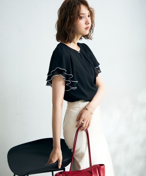 MISCH MASCH(ミッシュマッシュ)の「2026春夏新作 金ホックメロー配色ブラウス(シャツ/ブラウス・レディース・ピンク/ホワイト/ブラック/ホワイト×ブラック/ブルー・フリ-)」の20枚目の写真