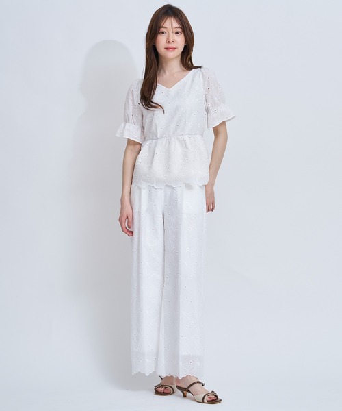 NOELA（ノエラ）の「フラワー刺繍パンツ（その他パンツ・レディース・ベージュ/オフホワイト・S/M）」の3枚目の写真