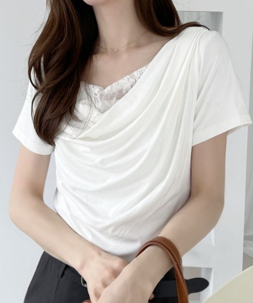 Ada.(エイダ)の「【涼感・さらっとなめらかなシルキータッチ】レース レイヤード ドレープ デザイン 半袖 カットソー(Tシャツ/カットソー・レディース・ブラック/ライトグリーン/ホワイト・FREE)」の4枚目の写真