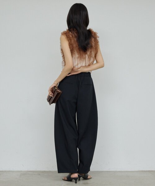 GALLARDAGALANTE(ガリャルダガランテ)の「ダブルタックカーブスラックス(その他パンツ・レディース・ブラック/グレー/ベージュ・1/0)」の13枚目の写真