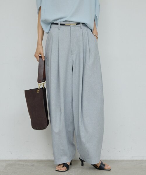 GALLARDAGALANTE(ガリャルダガランテ)の「ダブルタックカーブスラックス(その他パンツ・レディース・ブラック/グレー/ベージュ・1/0)」の15枚目の写真