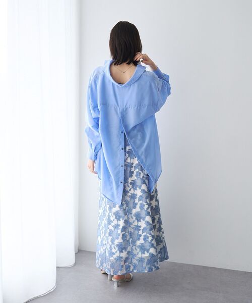 YECCA VECCA(イェッカヴェッカ)の「バック釦シアーシャツ(シャツ/ブラウス・レディース・チャコールグレー/ブルー/ピンク/ストライプ・FREE)」の14枚目の写真