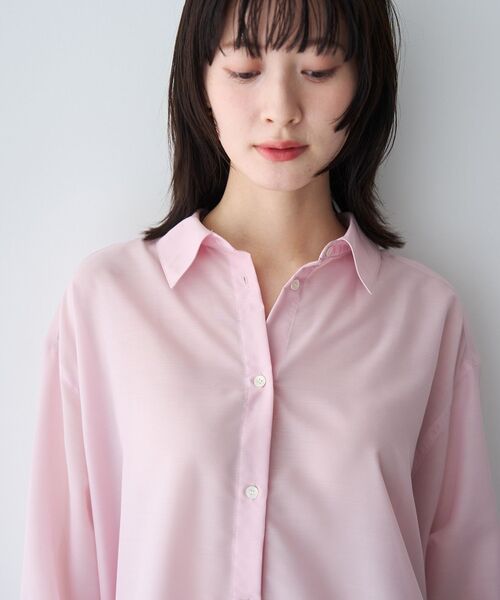 YECCA VECCA(イェッカヴェッカ)の「バック釦シアーシャツ(シャツ/ブラウス・レディース・チャコールグレー/ブルー/ピンク/ストライプ・FREE)」の22枚目の写真