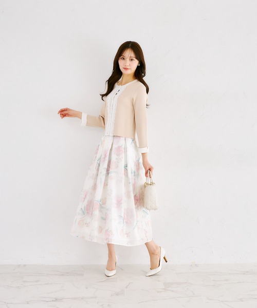 tocco closet(トッコ クローゼット)の「パール釦フロントレースバイカラーニットカーディガン(カーディガン/ボレロ・レディース・ネイビー/ベージュ/ブラック・M)」の10枚目の写真