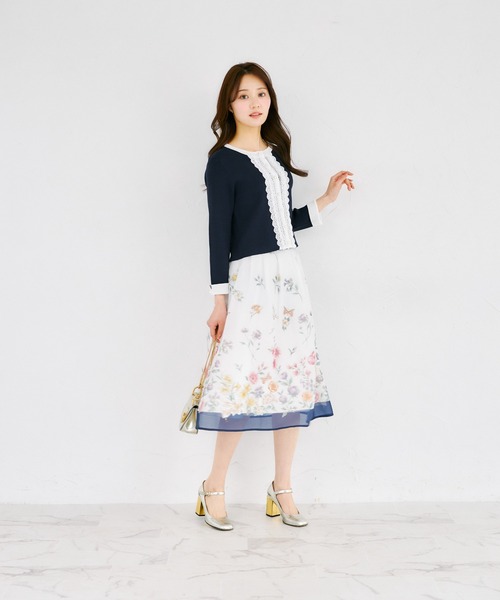 tocco closet(トッコ クローゼット)の「パール釦フロントレースバイカラーニットカーディガン(カーディガン/ボレロ・レディース・ネイビー/ベージュ/ブラック・M)」の17枚目の写真