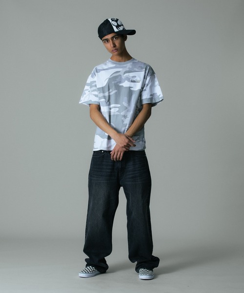 XLARGE（エクストララージ）の「MULTI LOGO CAMO S/S TEE（Tシャツ/カットソー・メンズ・ホワイト/カモフラージュ・S/M/L/XL）」の10枚目の写真