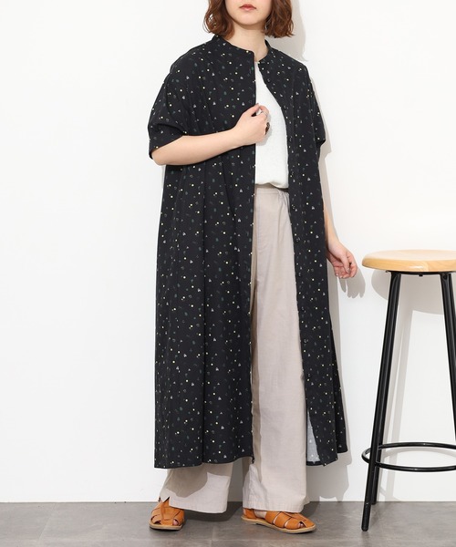 Emago(イマゴ)の「EMAGO お散歩プリントワンピース 半端袖(シャツワンピース・レディース・グレー/ブラック・FREE)」の3枚目の写真