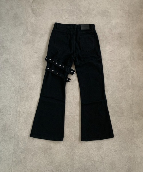 link lot（リンクロット）の「アイレットベルト付きZIPフレアブラックデニムパンツ（デニムパンツ・メンズ・ブラック・L/M）」の11枚目の写真