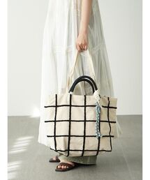 FIKA.（フィーカ）の「Loop embroidered check bag（トートバッグ）」