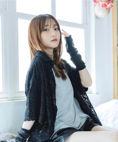 L.H.P(エルエイチピー)の「CHRONOIZM/クロノイズム/LACE SHIRT(シャツ/ブラウス・メンズ・ブラック・XL)」の4枚目の写真