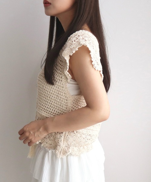 CECIL McBEE(セシルマクビー)の「かぎ針スモック(ニット/セーター・レディース・オフホワイト/ベージュ・MEDIUM)」の7枚目の写真