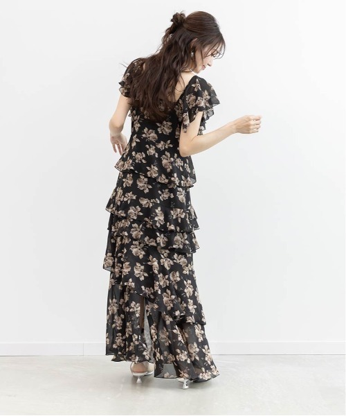 RANDA(ランダ)の「ラッフルフリルシフォンワンピース(ワンピース・レディース・ブラック/ピンク/ブルー・1/0)」の15枚目の写真