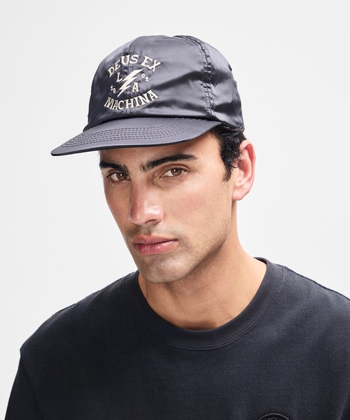 DEUS EX MACHINA(デウスエクスマキナ)の「SUKA SATIN BALL CAP(キャップ・メンズ・ブラック/ブルー・OS)」の4枚目の写真