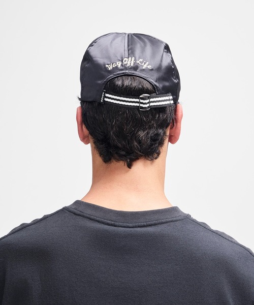 DEUS EX MACHINA(デウスエクスマキナ)の「SUKA SATIN BALL CAP(キャップ・メンズ・ブラック/ブルー・OS)」の6枚目の写真