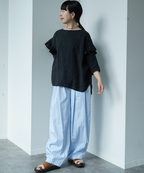 JOURNAL STANDARD LUXE（ジャーナルスタンダード　ラックス）の「60リネン スリーブフリルプル（シャツ/ブラウス・レディース・ブラック/ホワイト・FREE）」の3枚目の写真