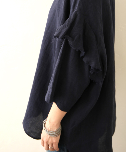JOURNAL STANDARD LUXE（ジャーナルスタンダード　ラックス）の「60リネン スリーブフリルプル（シャツ/ブラウス・レディース・ブラック/ホワイト・FREE）」の19枚目の写真