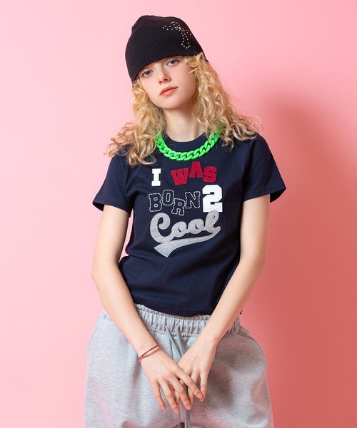 a.p.o.v.（エーピーオービー）の「a.p.o.v. クロップド丈Y2KマルチワッペンTシャツ(レディース)（Tシャツ/カットソー・レディース・ブラック/ホワイト/ネイビー・ONESIZE）」の3枚目の写真