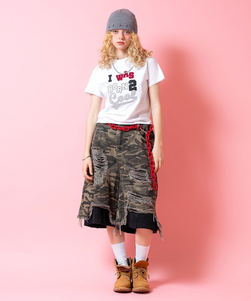 a.p.o.v.（エーピーオービー）の「a.p.o.v. クロップド丈Y2KマルチワッペンTシャツ(レディース)（Tシャツ/カットソー・レディース・ブラック/ホワイト/ネイビー・ONESIZE）」の7枚目の写真