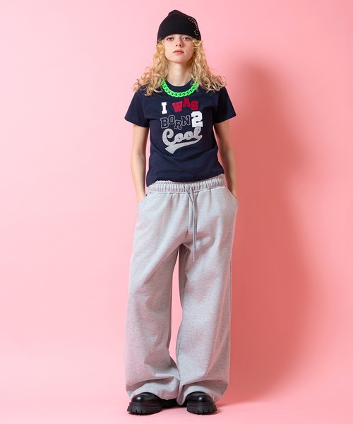 a.p.o.v.（エーピーオービー）の「a.p.o.v. クロップド丈Y2KマルチワッペンTシャツ(レディース)（Tシャツ/カットソー・レディース・ブラック/ホワイト/ネイビー・ONESIZE）」の5枚目の写真