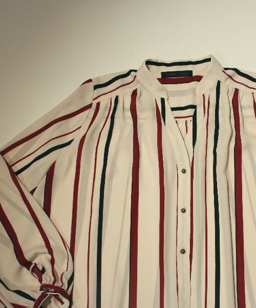 CROON A SONG（クルーンアソング）の「マルチストライプブラウス（シャツ/ブラウス・レディース・ベージュ/レッド・FREE）」の3枚目の写真
