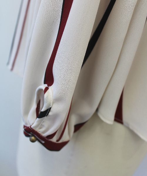 CROON A SONG（クルーンアソング）の「マルチストライプブラウス（シャツ/ブラウス・レディース・ベージュ/レッド・FREE）」の13枚目の写真