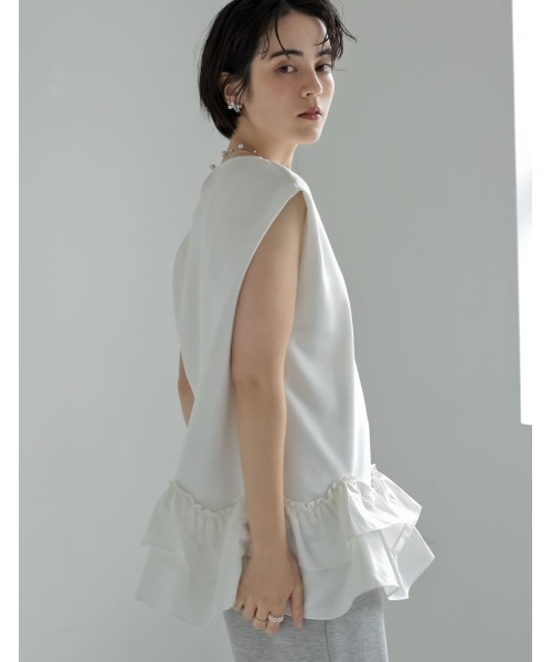 MEISM（ミズム）の「[2026 SUMMER COLLECTION][MEISM by Re:EDIT]ダンボールウェーブフリル切り替えノースリーブチュニックトップス（Tシャツ/カットソー・レディース・ブラック/ホワイト・LARGE/MEDIUM）」の8枚目の写真