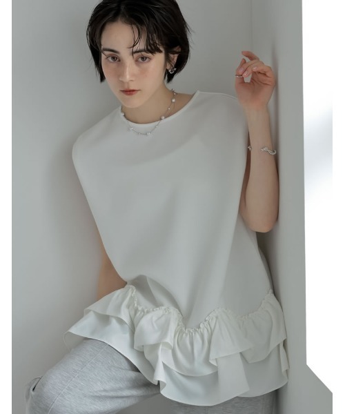 MEISM（ミズム）の「[2026 SUMMER COLLECTION][MEISM by Re:EDIT]ダンボールウェーブフリル切り替えノースリーブチュニックトップス（Tシャツ/カットソー・レディース・ブラック/ホワイト・LARGE/MEDIUM）」の10枚目の写真