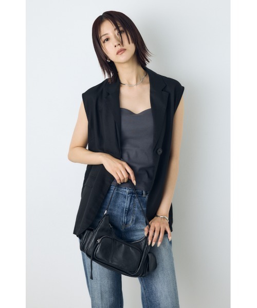 AZUL by moussy(アズールバイマウジー)の「アウトポケットフェイクレザーバッグ【着用画像あり】(ハンドバッグ・レディース・キャメル/レッド/ブラック・FREE)」の4枚目の写真